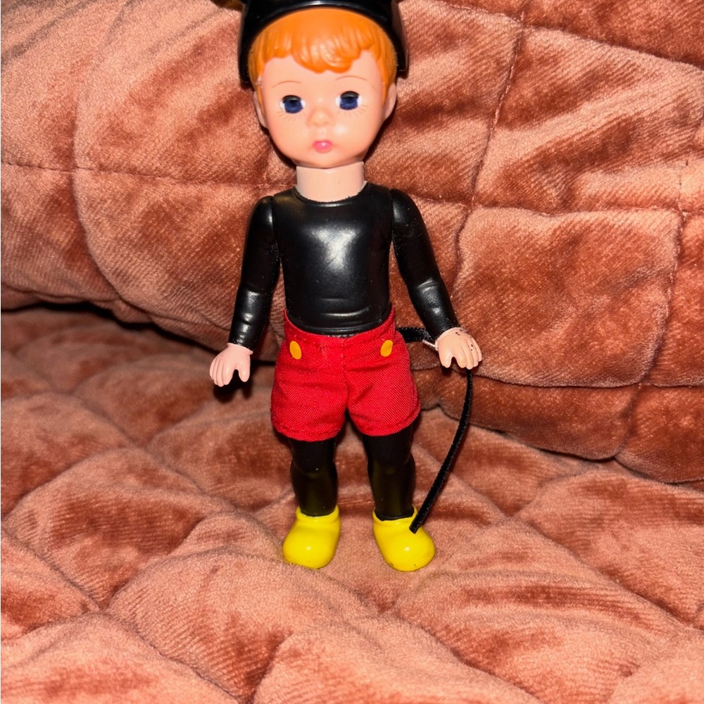 Disney Mickey Mouse Madame Alexander

Made in 2004